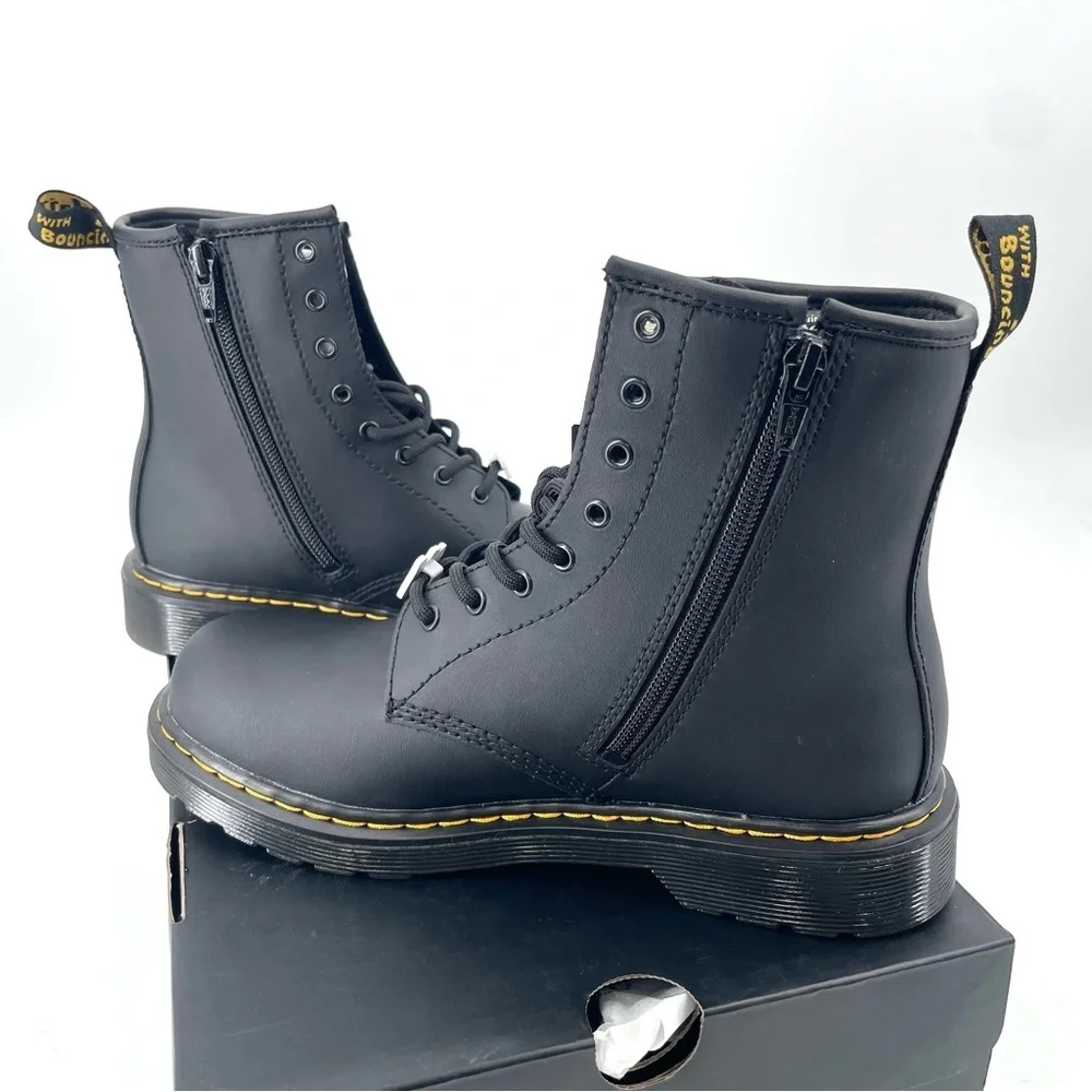 Dr. Martens 1460 Keith Haring Black Hydro Leather Lace Up Combat Boot NEW - Picture 3 of 7